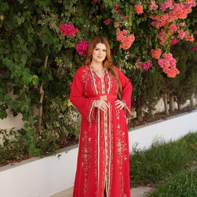 Caftan Rouge classe