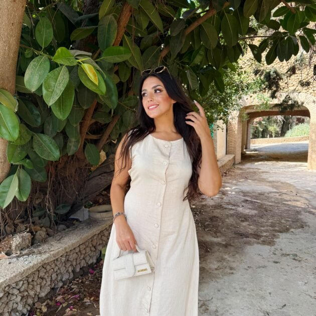 Robe boutonné beige